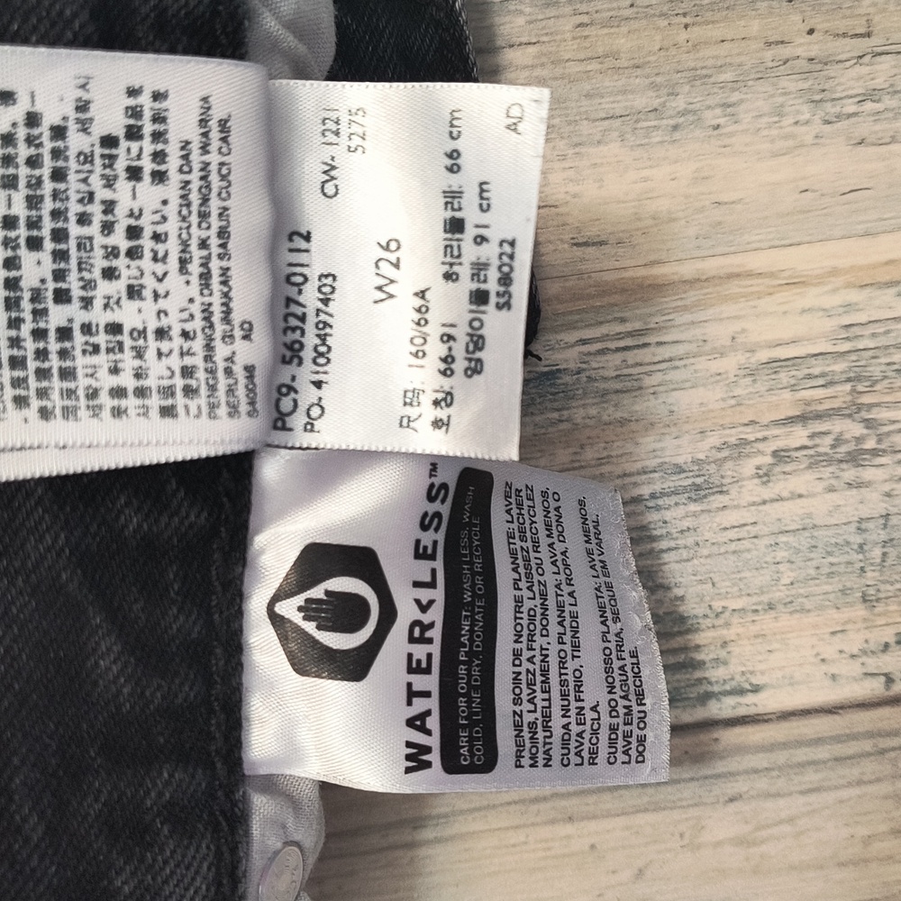 Levis 501 Original shorts in Black-  size 26 - Picture 3 of 7